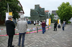 Bluemteppich auf dem Naumburegr Marktplatz (Foto: Karl-Franz Thiede)